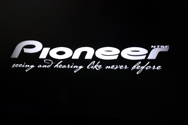 DV-610AV_Pioneer_Logo_IMG_4621.jpg